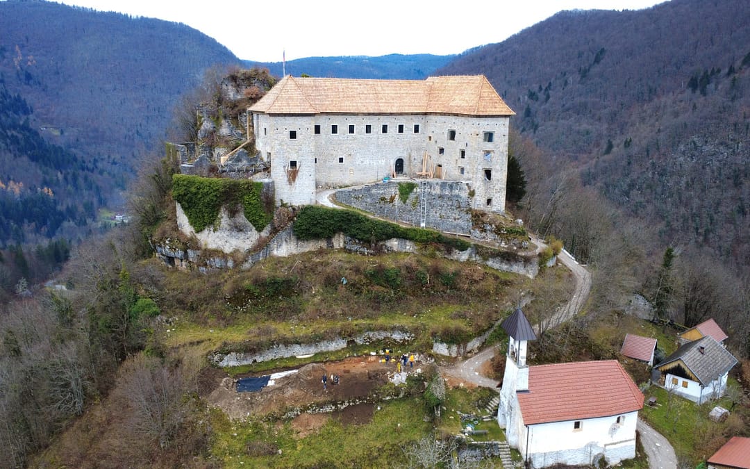 Arheološke raziskave na gradu Kostel nad Kolpo